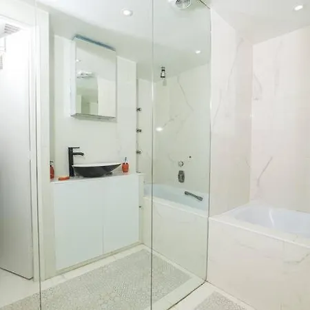 Rare ! Un Petit Paradis A Apartment